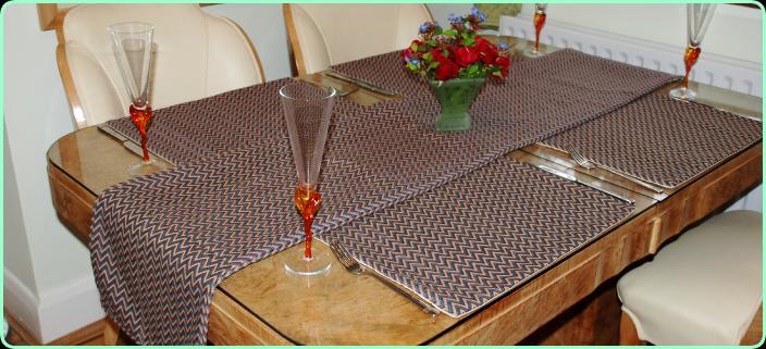 Art Deco Style Runner with 6 matching  Lined placemats